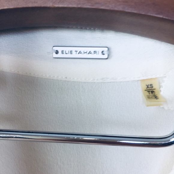 Elie Tahari 100% silk blouse XS Ivory - Picture 4 of 8